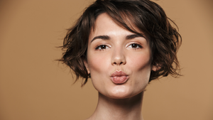 Styling Short Hair with Confidence: Orlando Pita Play's Tips for Chic Cuts